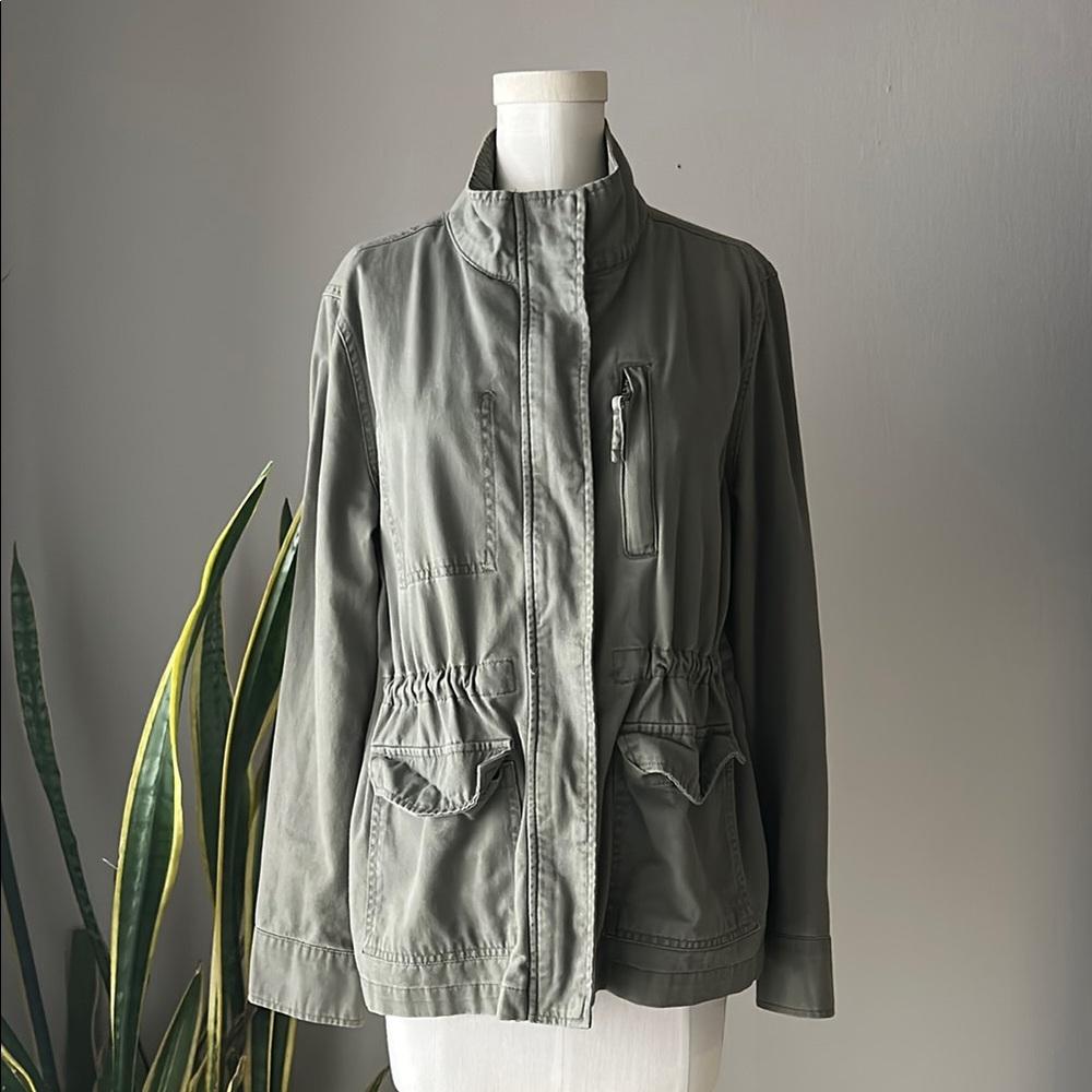 a.n.a Utility Jacket in Sage Army Green Women’s Size Medium